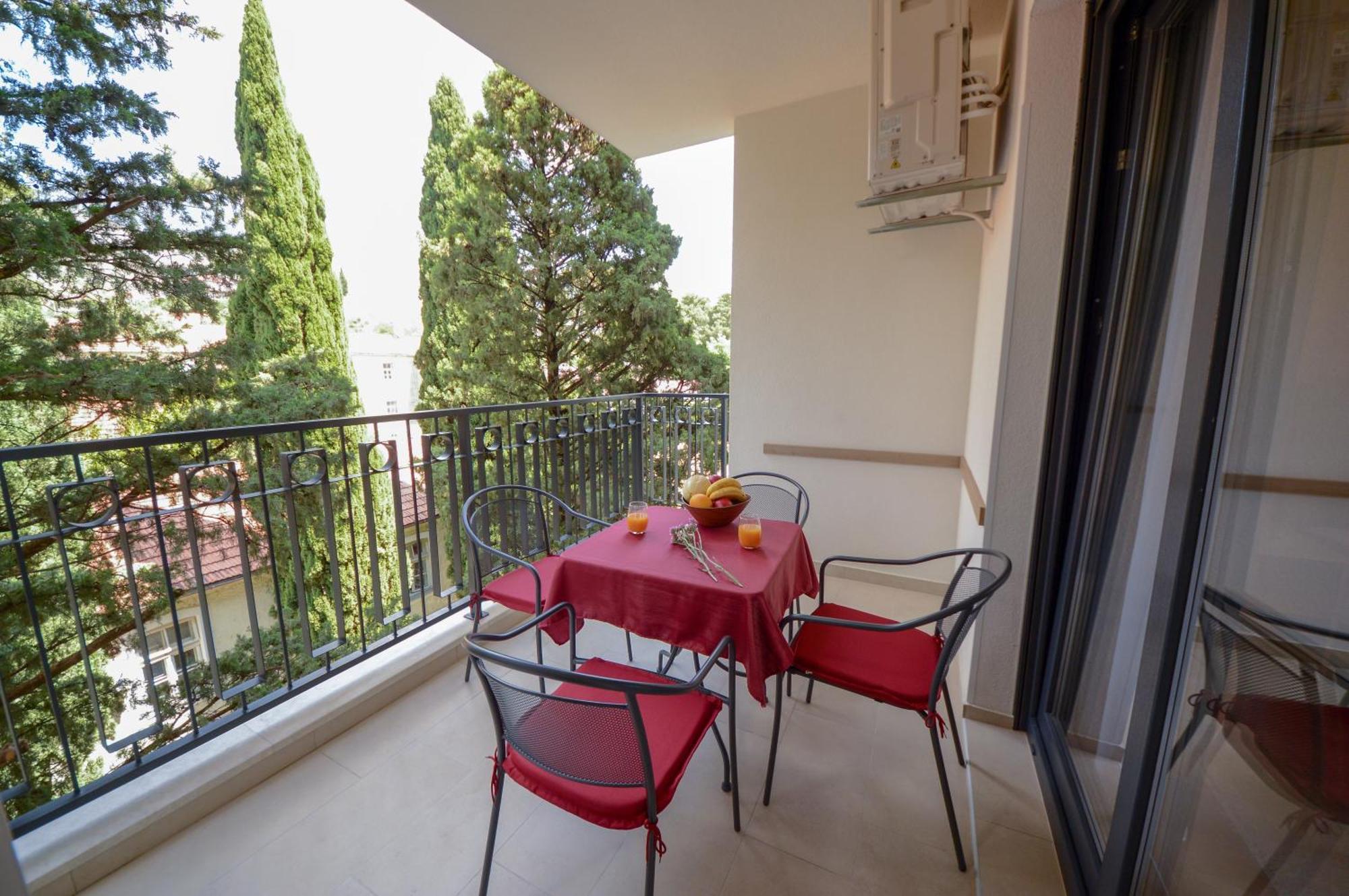 Pine 1 Apartment In The Center Trebin Dış mekan fotoğraf